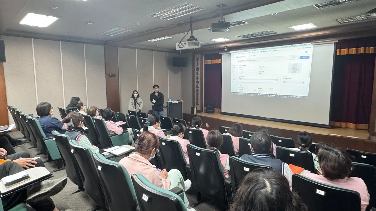 三維人客戶成功部至臺北榮總玉里分院進行導入教學
